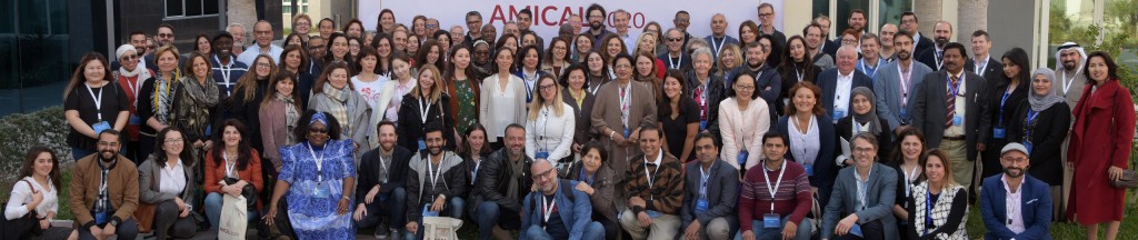 All AMICAL 2020 attendees standing together.