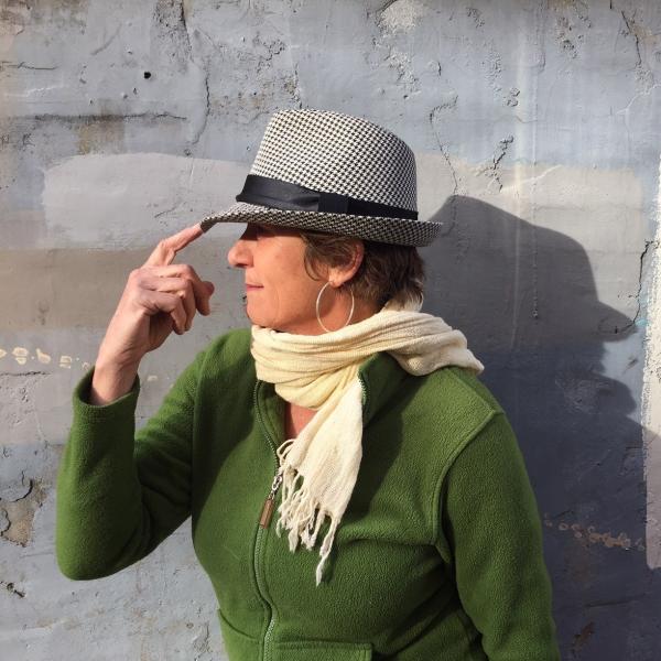 Photo of Laura Kelly
